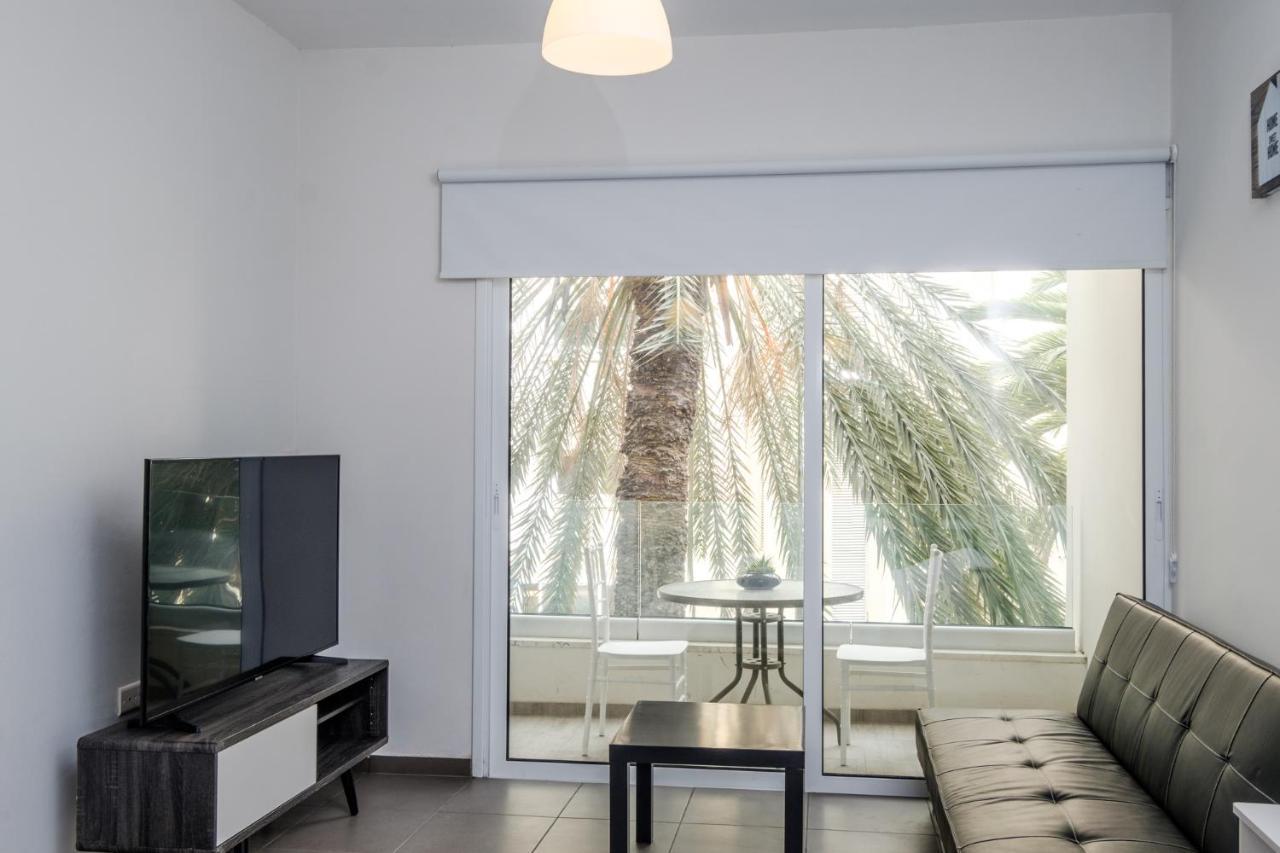 Spacious Studio Downtown Larnaka Exterior foto
